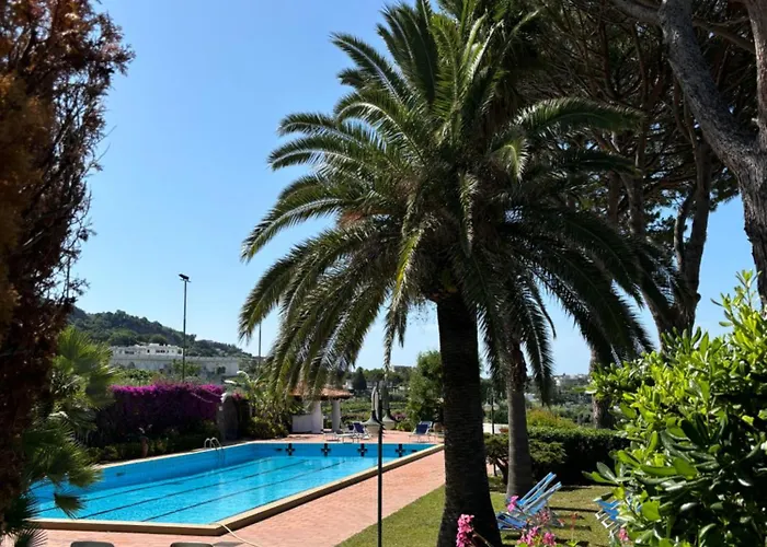 Villa Moma Giardino, Tennis E Piscina Panoramica Ísquia