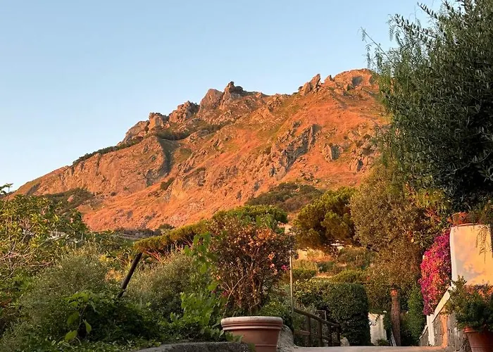 Moma Giardino, Tennis E Piscina Panoramica