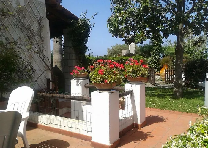 Moma Giardino, Tennis E Piscina Panoramica Ischia